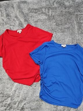 Faded Rose Essentials Ruched Side Tops Medium Juniors Red Blue Bundle Fitted Tee